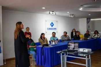 Presenta Ayuntamiento de Puebla servicios empresariales a Canacope