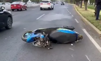Motociclista que circulaba a exceso de velocidad murió en la Recta a Cholula