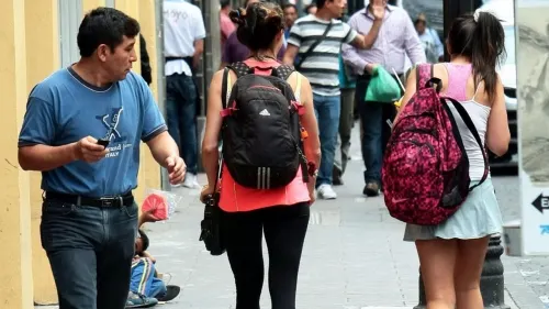 Piden aumentar a cinco años castigo por hostigamiento sexual