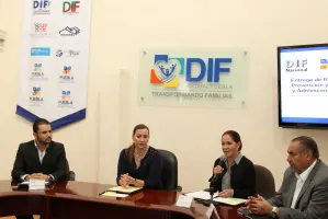 SEDIF entrega recursos para atender menores en situación de calle