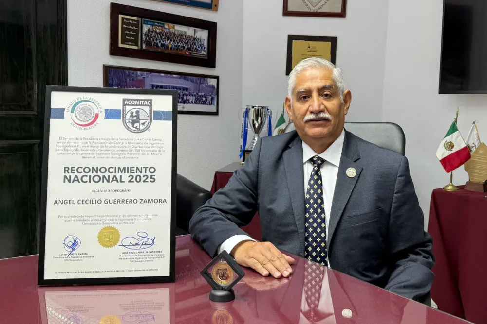 Director de la Facultad de Ingeniería BUAP recibe reconocimiento nacional