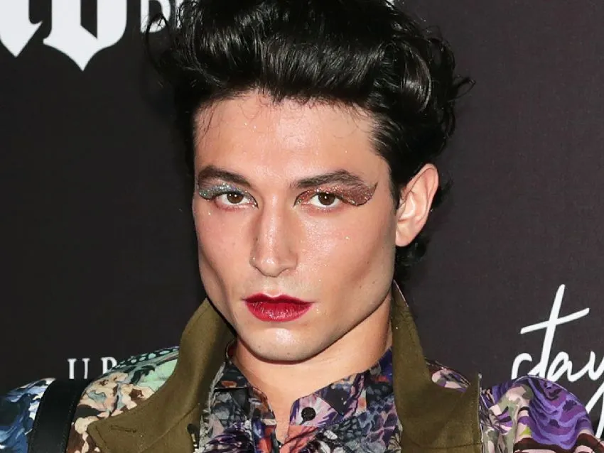 Acusan al actor Ezra Miller de robar una casa