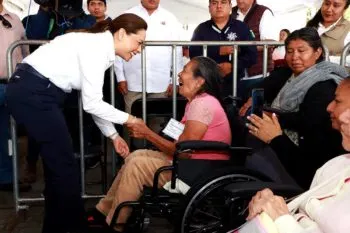 Entrega SEDIF Puebla 83 aparatos rehabilitatorios a personas vulnerables de Xicotepec