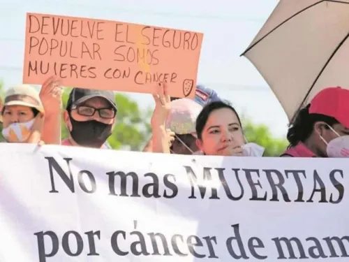 Exhiben falta de medicamentos contra cáncer en NL