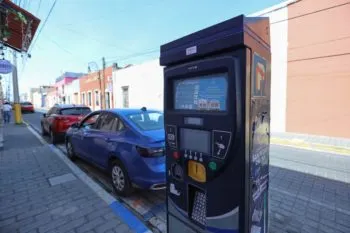 Aclara Ayuntamiento de San Pedro Cholula situación de parquímetros: no se están retirando placas por falta de pago