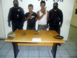 Detienen a dos en San Pedro por tentativa de robo y portación ilegal de arma de fuego