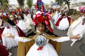 Ultiman detalles para el desfile de mañana‏