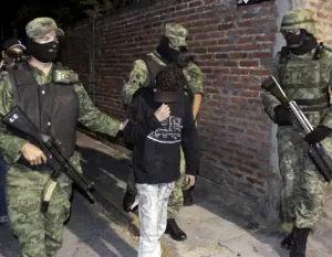 Sale de prisión ‘El Ponchis’ o el ‘Niño Sicario’