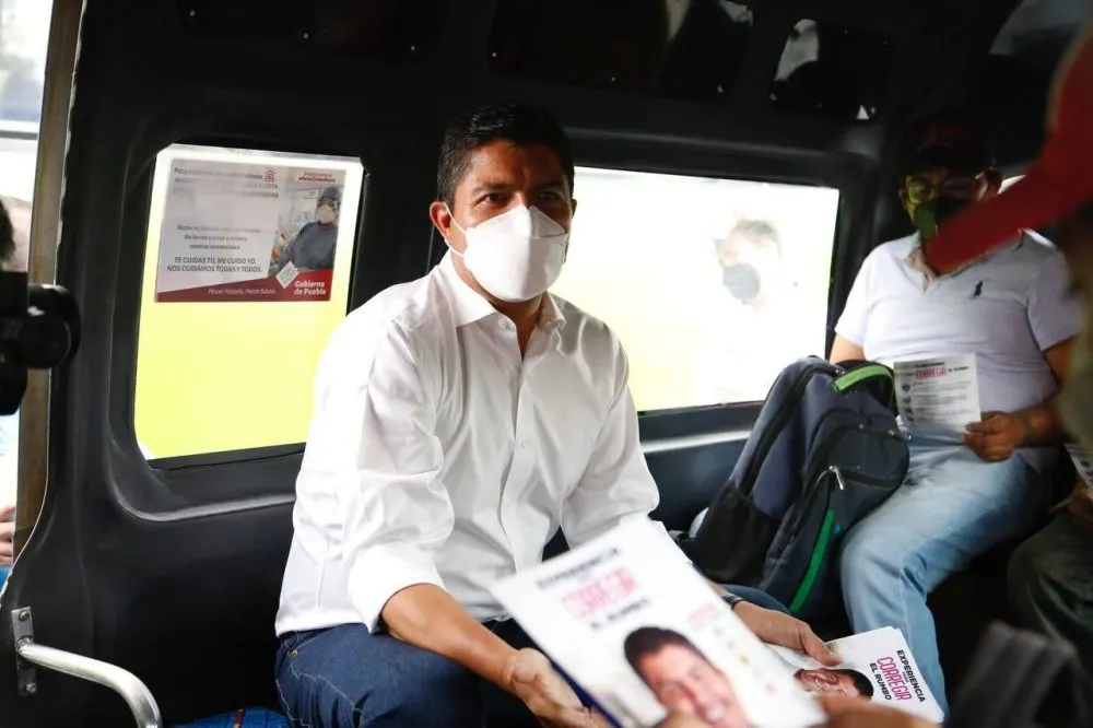 Entusiasmo inicial en el búnker de Eduardo Rivera Pérez