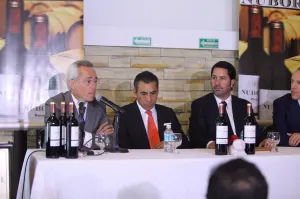 Zotoluco anuncia inicio de su campaña de despedida