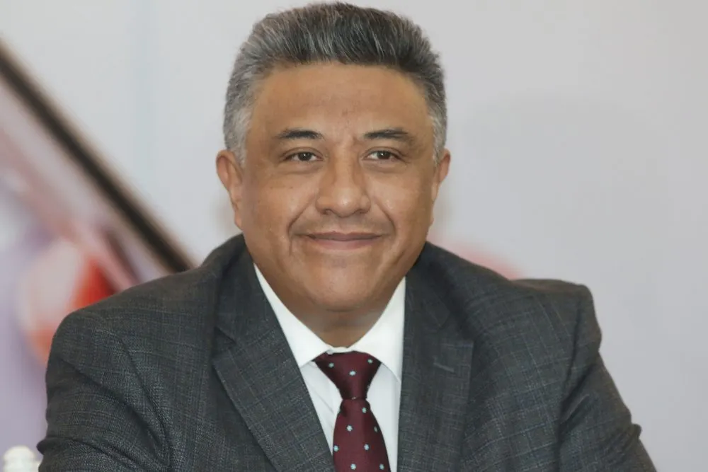 Auditor buscará ampararse para evitar suspensión en la ASE