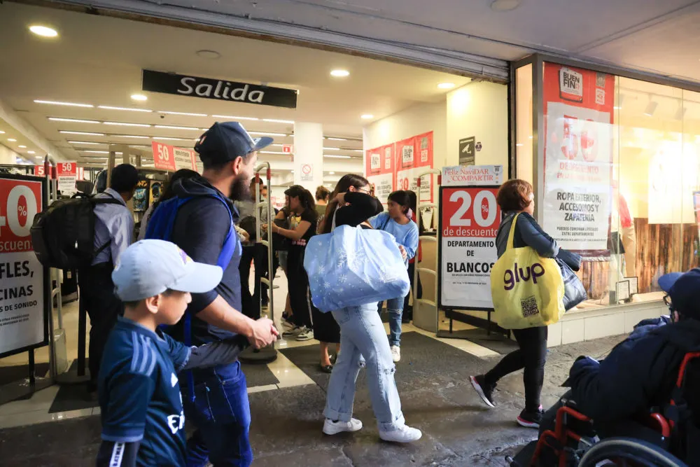 Saldo blanco durante el Buen Fin en Puebla; habilitan 200 espacios para venta de artículos navideños