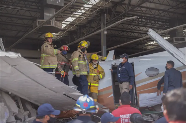 Abren investigación por caída de avioneta de Salvador Echeguren