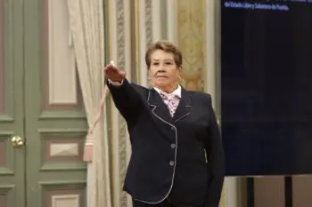 Modesta Delgado rinde protesta como diputada suplente de Ana Laura Altamirano