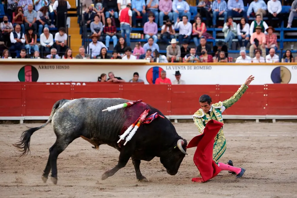 Corrida De Toros El Relicario Calita