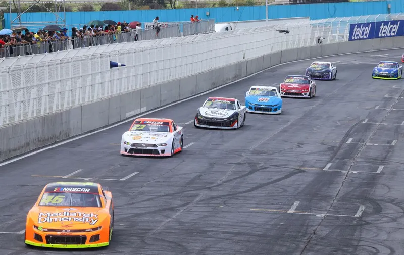 sergio-salomon-cespedes-nascar-mexico-series