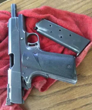 Detienen a sujeto por portación de arma sin licencia
