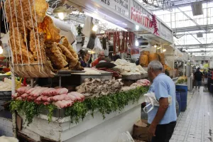 Sin repuntar ventas en el mercado 5 de Mayo
