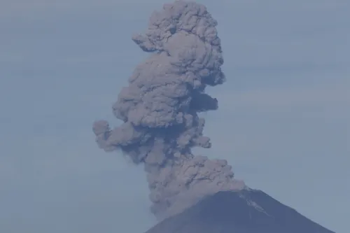 Exhalaciones del Popocatépetl no cambia el semáforo volcánico, se mantiene en amarillo fase dos