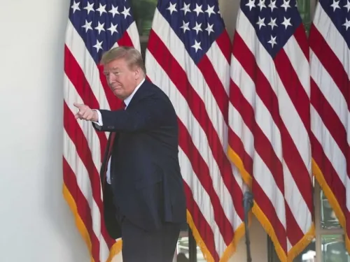 ‘Un desastre absoluto’, dice Obama sobre Trump