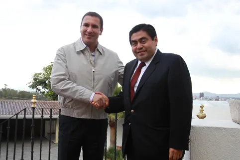 RMV recibe al líder del PRD en el Senado, Barbosa Huerta