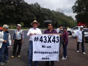 Anuncio tardío de PGR abona a la desconfianza ciudadana: #43×43