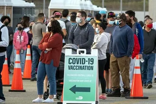 Los poblanos y el turismo de vacunación a Estados Unidos