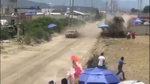 VIDEO: Un muerto y varios heridos, saldo de accidente en carrera de “Carcachas”, en Libres