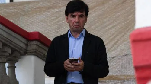 Equipo de AMLO acepta fallas en consulta, pero afirma que no la invalida