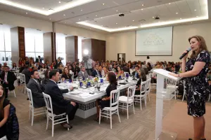 SEDIF recibe donativos para apadrinar infantes y adolescentes indígenas
