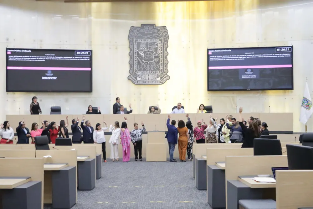 Tras acalorado debate entre legisladoras, Congreso de Puebla aprueba ley contra ciberasedio y delitos digitales