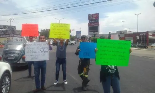Demandan habitantes la reapertura de un retorno a la altura de Plaza San Diego