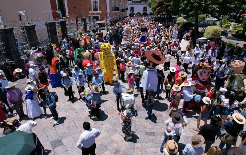 desfile-mojigangas-atlixco