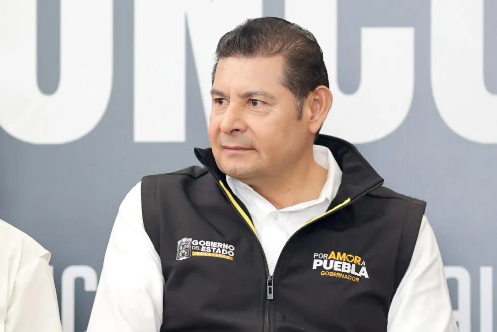 Alejandro Armenta, gobernador de Puebla