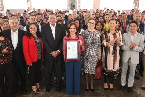 Gobierno federal reconoce a Dinorah López por fomentar la igualdad laboral y la no discrimininación