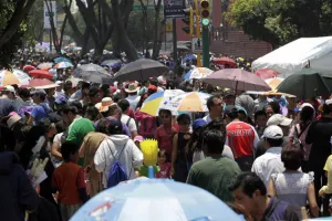 Veinte personas fueron atendidas por insolación durante el desfile