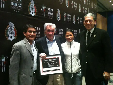 Franjitas alistan el debut en la LMF