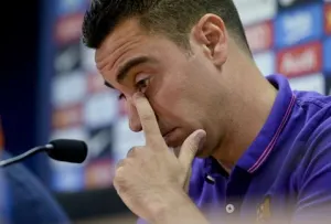 Anuncia Xavi Hernández salida del Barcelona