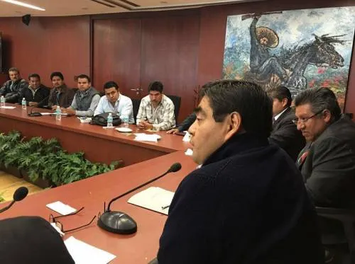 José Juan Espinosa: el Mentiroso que se Enrolló en su Cola