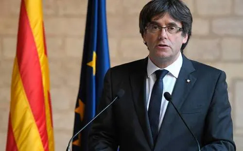Fiscalía belga pide a tribunal que extradite a Puigdemont a España