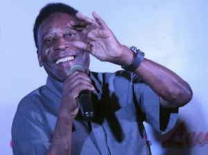 Pelé describe como ‘vergüenza’ la crisis en la FIFA