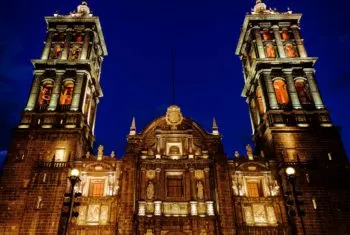 Aniversario de Puebla: de la utopía de los ángeles a la complejidad de la metrópoli cosmopolita
