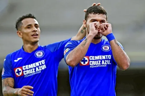 Máquina suma segundo triunfo, y está en semifinales