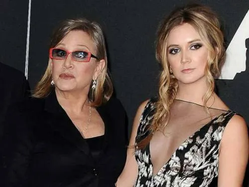Billie Lourd, única heredera de Carrie Fisher