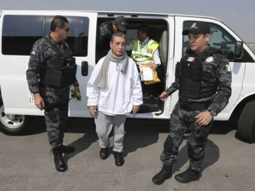 Alistan traslado de Mario Villanueva entre estrictas medidas de seguridad