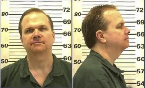 Niegan de nueva cuenta libertad al asesino de John Lennon