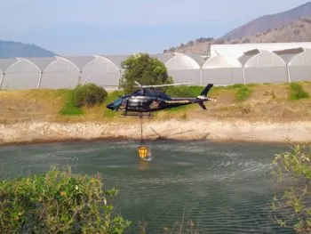 Redoblan esfuerzos en aeronaves para combatir incendios en Tetela de Ocampo y Aquixtla: Sergio Salomón