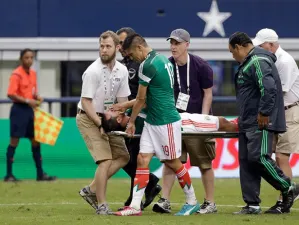 Fractura costará a Luis Montes hasta 6 meses fuera