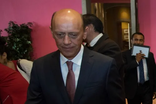 ¿Procesarán a Lastiri por sus más de 150 casas en Puebla?