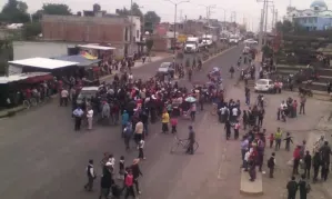 Denuncian presencia de granaderos en conflicto de Juan C. Bonilla